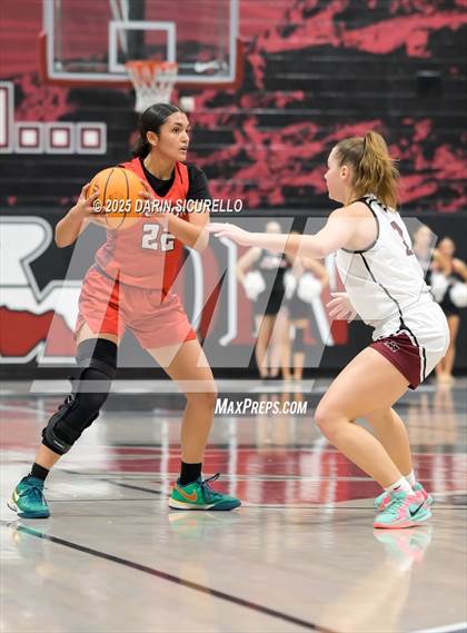 Thumbnail 3 in Tucson High Magnet School vs Red Mountain (AIA 6A Play-In) photogallery.