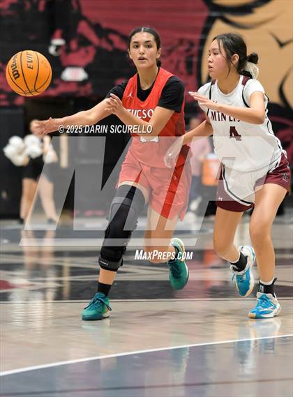 Thumbnail 3 in Tucson High Magnet School vs Red Mountain (AIA 6A Play-In) photogallery.