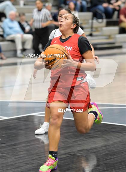 Thumbnail 3 in Tucson High Magnet School vs Red Mountain (AIA 6A Play-In) photogallery.