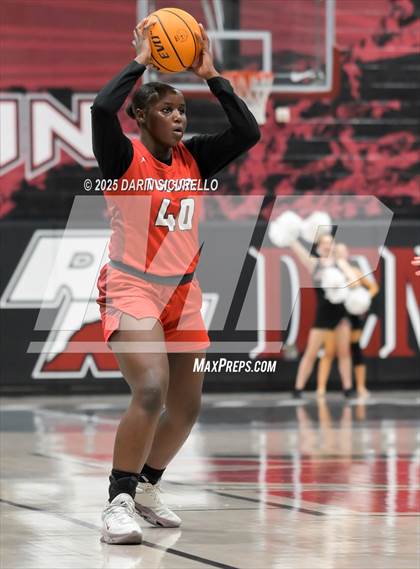 Thumbnail 3 in Tucson High Magnet School vs Red Mountain (AIA 6A Play-In) photogallery.