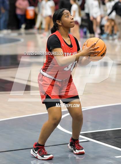 Thumbnail 2 in Tucson High Magnet School vs Red Mountain (AIA 6A Play-In) photogallery.