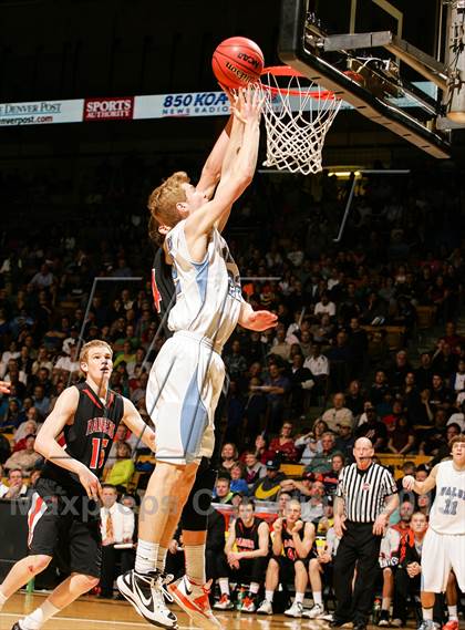 Thumbnail 3 in Valor Christian vs. Lewis-Palmer (CHSAA 4A Final) photogallery.