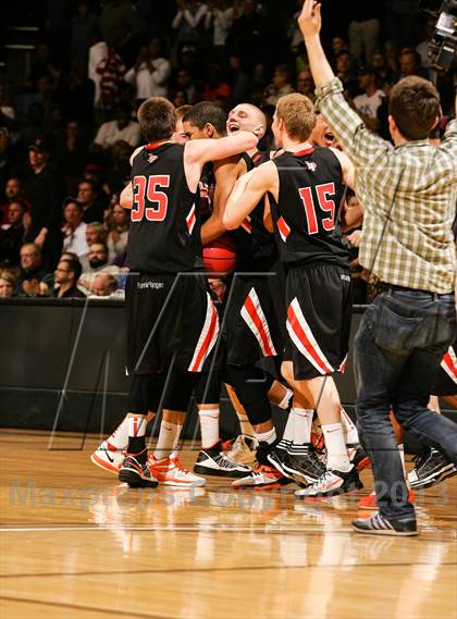 Thumbnail 2 in Valor Christian vs. Lewis-Palmer (CHSAA 4A Final) photogallery.