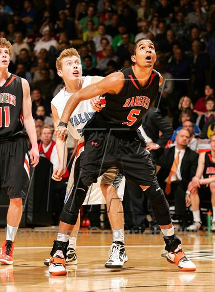 Thumbnail 2 in Valor Christian vs. Lewis-Palmer (CHSAA 4A Final) photogallery.