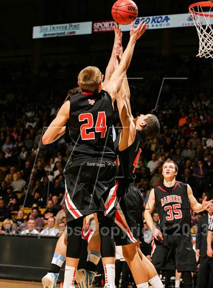 Thumbnail 3 in Valor Christian vs. Lewis-Palmer (CHSAA 4A Final) photogallery.