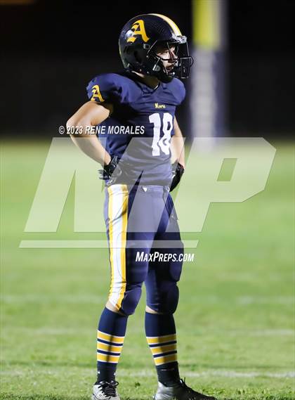 Thumbnail 2 in Bell Gardens vs Alhambra photogallery.