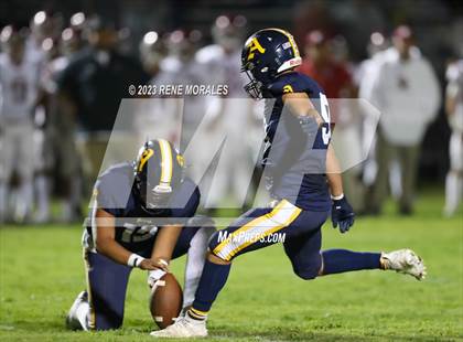 Thumbnail 3 in Bell Gardens vs Alhambra photogallery.