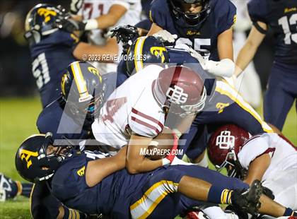 Thumbnail 2 in Bell Gardens vs Alhambra photogallery.
