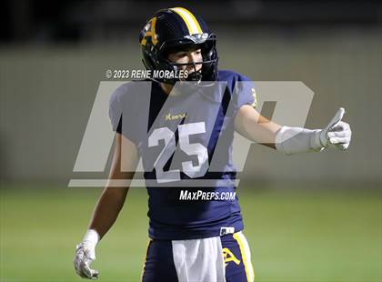 Thumbnail 1 in Bell Gardens vs Alhambra photogallery.