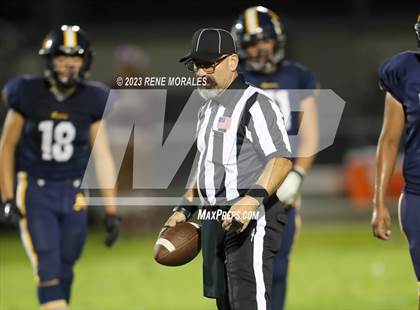 Thumbnail 3 in Bell Gardens vs Alhambra photogallery.