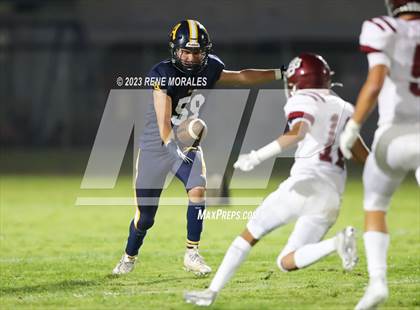 Thumbnail 2 in Bell Gardens vs Alhambra photogallery.