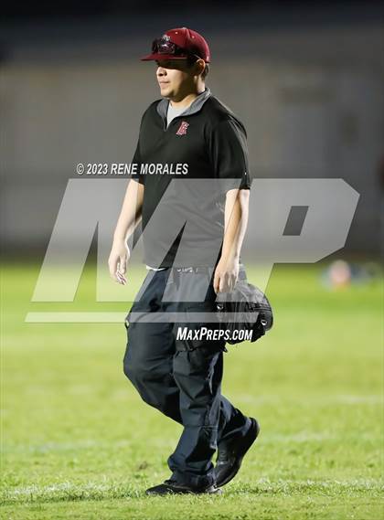 Thumbnail 3 in Bell Gardens vs Alhambra photogallery.