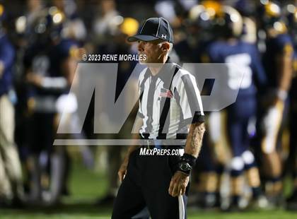 Thumbnail 2 in Bell Gardens vs Alhambra photogallery.