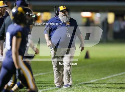Thumbnail 3 in Bell Gardens vs Alhambra photogallery.