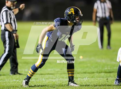 Thumbnail 3 in Bell Gardens vs Alhambra photogallery.