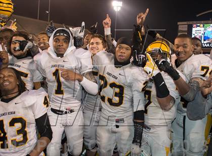 Thumbnail 2 in James Kenan vs. West Montgomery (NCHSAA 1AA Final) photogallery.