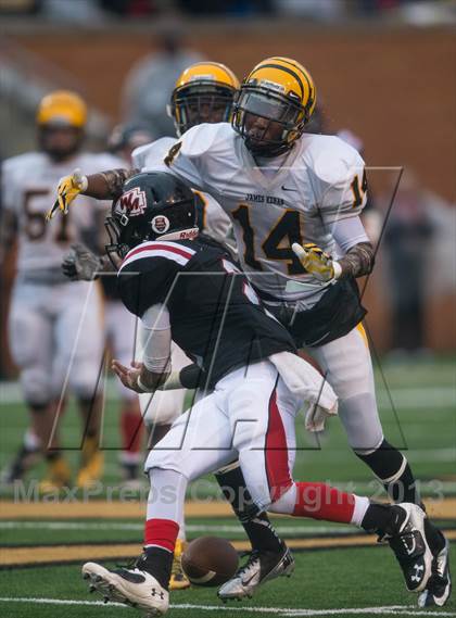 Thumbnail 2 in James Kenan vs. West Montgomery (NCHSAA 1AA Final) photogallery.