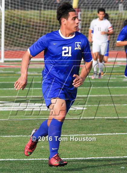 Thumbnail 3 in Covina vs. San Dimas photogallery.