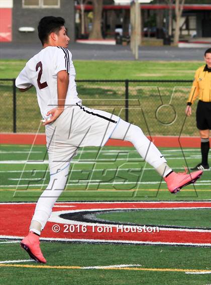Thumbnail 2 in Covina vs. San Dimas photogallery.
