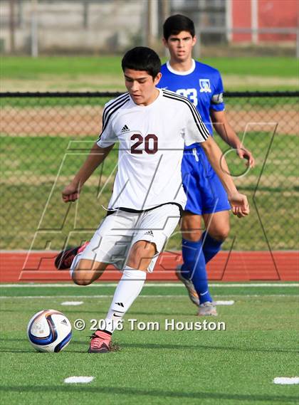 Thumbnail 1 in Covina vs. San Dimas photogallery.