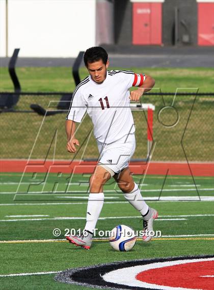 Thumbnail 2 in Covina vs. San Dimas photogallery.