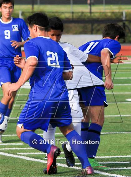 Thumbnail 1 in Covina vs. San Dimas photogallery.