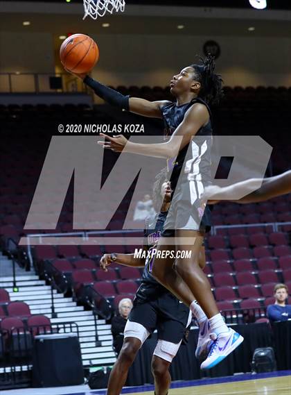 Thumbnail 1 in North Florida Educational Institute vs. Durango (Tarkanian Classic) photogallery.