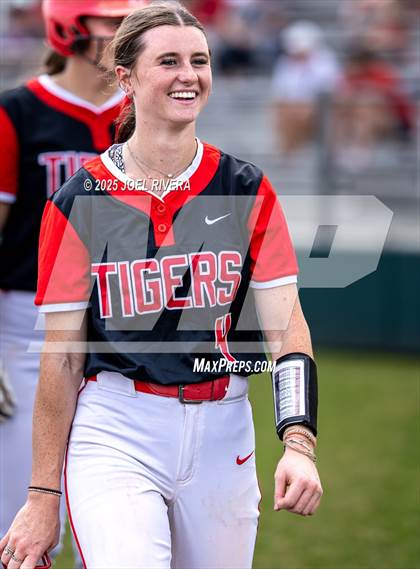 Thumbnail 2 in Seven Lakes @ Katy photogallery.