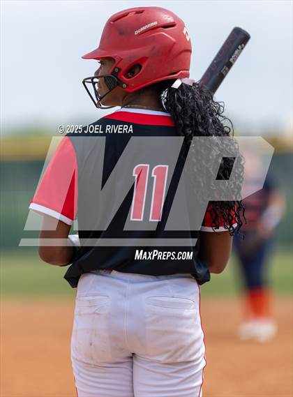 Thumbnail 3 in Seven Lakes @ Katy photogallery.