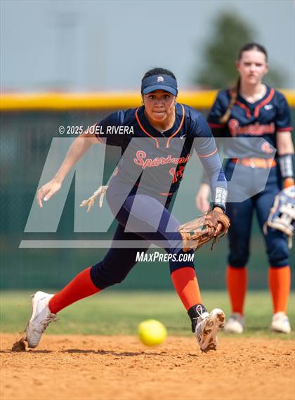 Thumbnail 3 in Seven Lakes @ Katy photogallery.