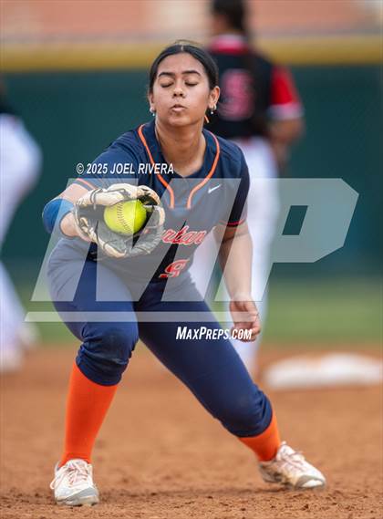 Thumbnail 3 in Seven Lakes @ Katy photogallery.