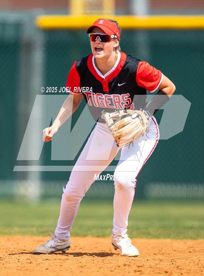 Thumbnail 2 in Seven Lakes @ Katy photogallery.