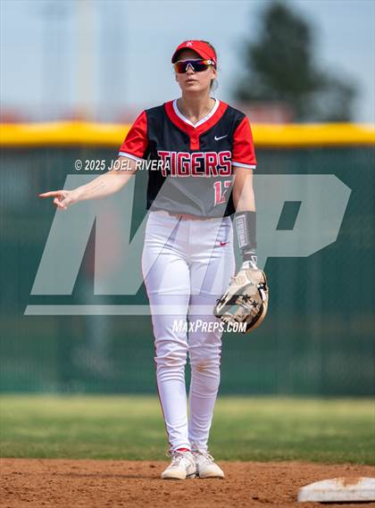 Thumbnail 1 in Seven Lakes @ Katy photogallery.