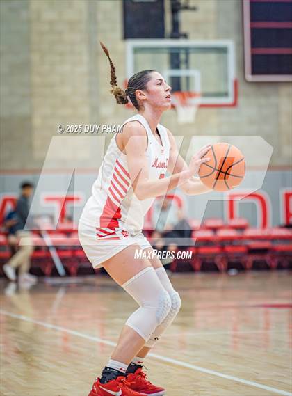 Thumbnail 2 in Bishop Gorman @ Mater Dei photogallery.