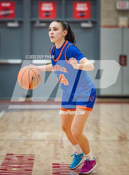 Thumbnail 3 in Bishop Gorman @ Mater Dei photogallery.