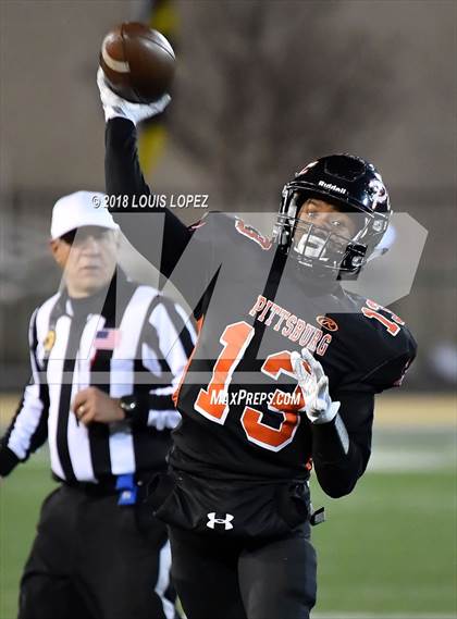 Thumbnail 3 in Narbonne vs. Pittsburg (CIF State D1-A Final) photogallery.