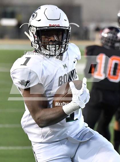 Thumbnail 1 in Narbonne vs. Pittsburg (CIF State D1-A Final) photogallery.