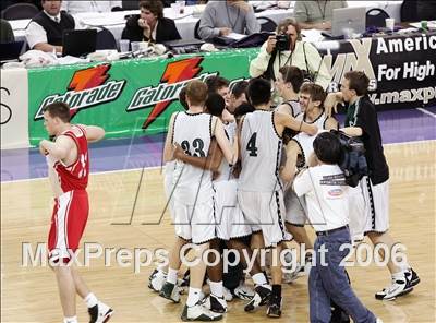 Thumbnail 1 in Mater Dei vs. Palo Alto (CIF State D2 Final) photogallery.