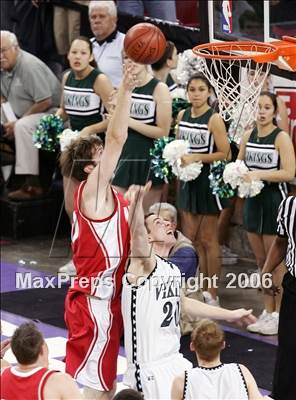 Thumbnail 3 in Mater Dei vs. Palo Alto (CIF State D2 Final) photogallery.