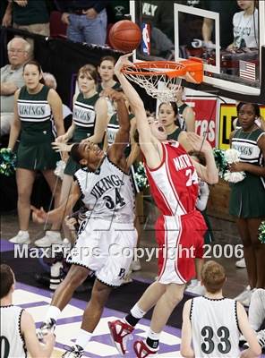 Thumbnail 2 in Mater Dei vs. Palo Alto (CIF State D2 Final) photogallery.