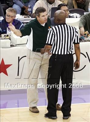 Thumbnail 3 in Mater Dei vs. Palo Alto (CIF State D2 Final) photogallery.