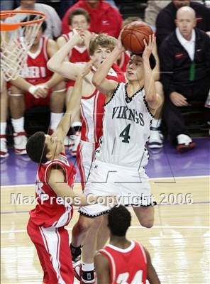 Thumbnail 2 in Mater Dei vs. Palo Alto (CIF State D2 Final) photogallery.