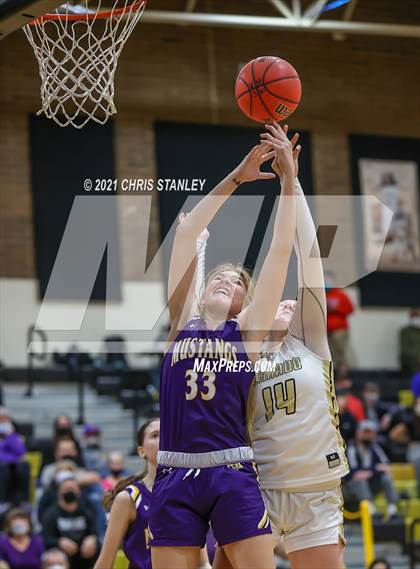 Thumbnail 2 in Sunrise Mountain @ Verrado (AIA 5A Round 1 Playoff) photogallery.