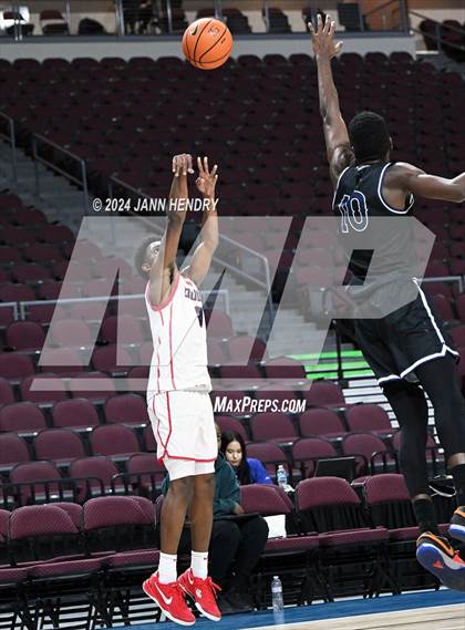 Thumbnail 2 in Riviera Prep vs Coronado (Tarkanian Classic) photogallery.
