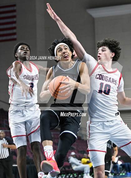 Thumbnail 3 in Riviera Prep vs Coronado (Tarkanian Classic) photogallery.