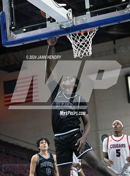 Thumbnail 3 in Riviera Prep vs Coronado (Tarkanian Classic) photogallery.