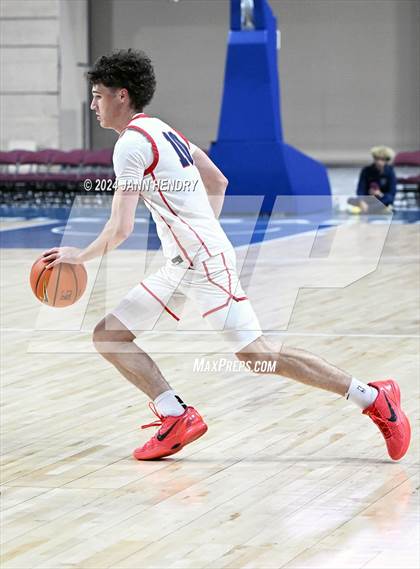 Thumbnail 3 in Riviera Prep vs Coronado (Tarkanian Classic) photogallery.