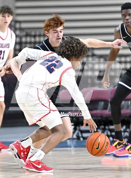Thumbnail 2 in Riviera Prep vs Coronado (Tarkanian Classic) photogallery.