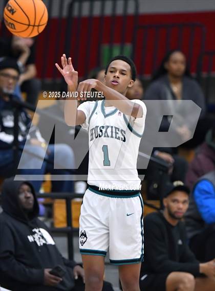 Thumbnail 2 in Vanden vs. Sheldon (Folsom New Year's Challenge) photogallery.