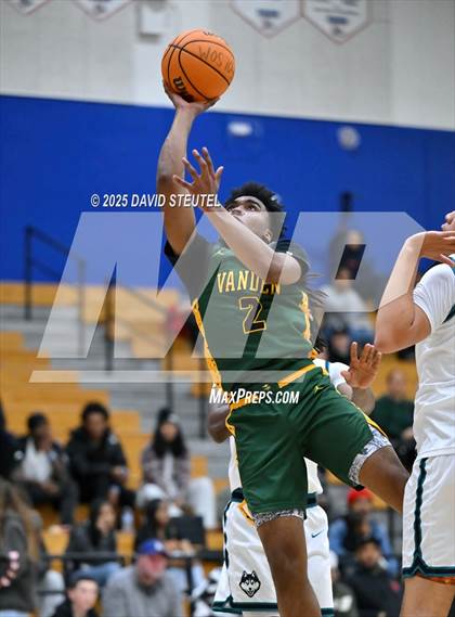 Thumbnail 2 in Vanden vs. Sheldon (Folsom New Year's Challenge) photogallery.